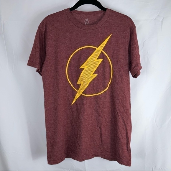 The Flash Tee Graphic Shirt DC Comics Short Sleeve Crewneck Pullover Unisex Top - Picture 2 of 9